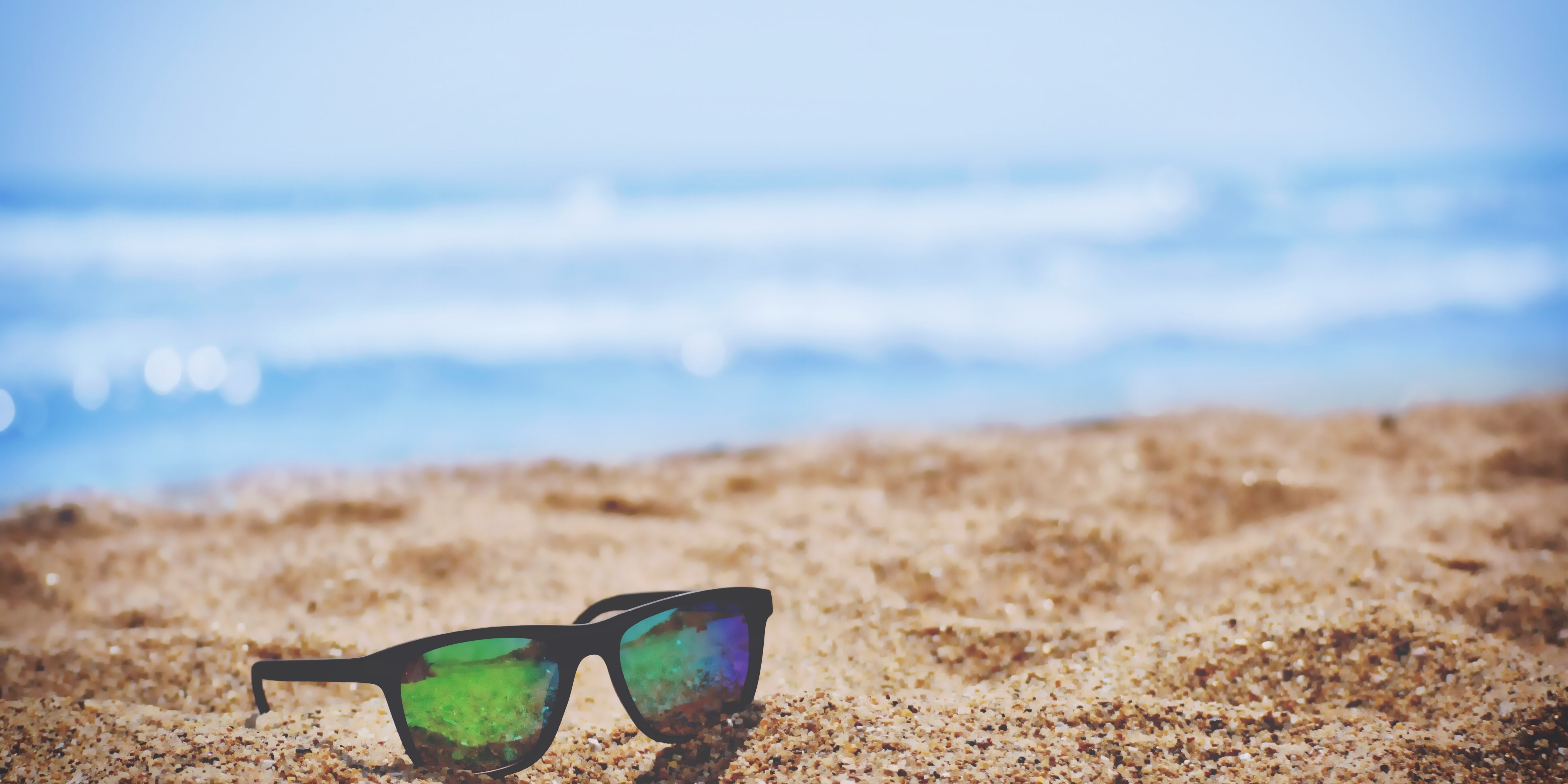 5 must have Sunglasses this summer